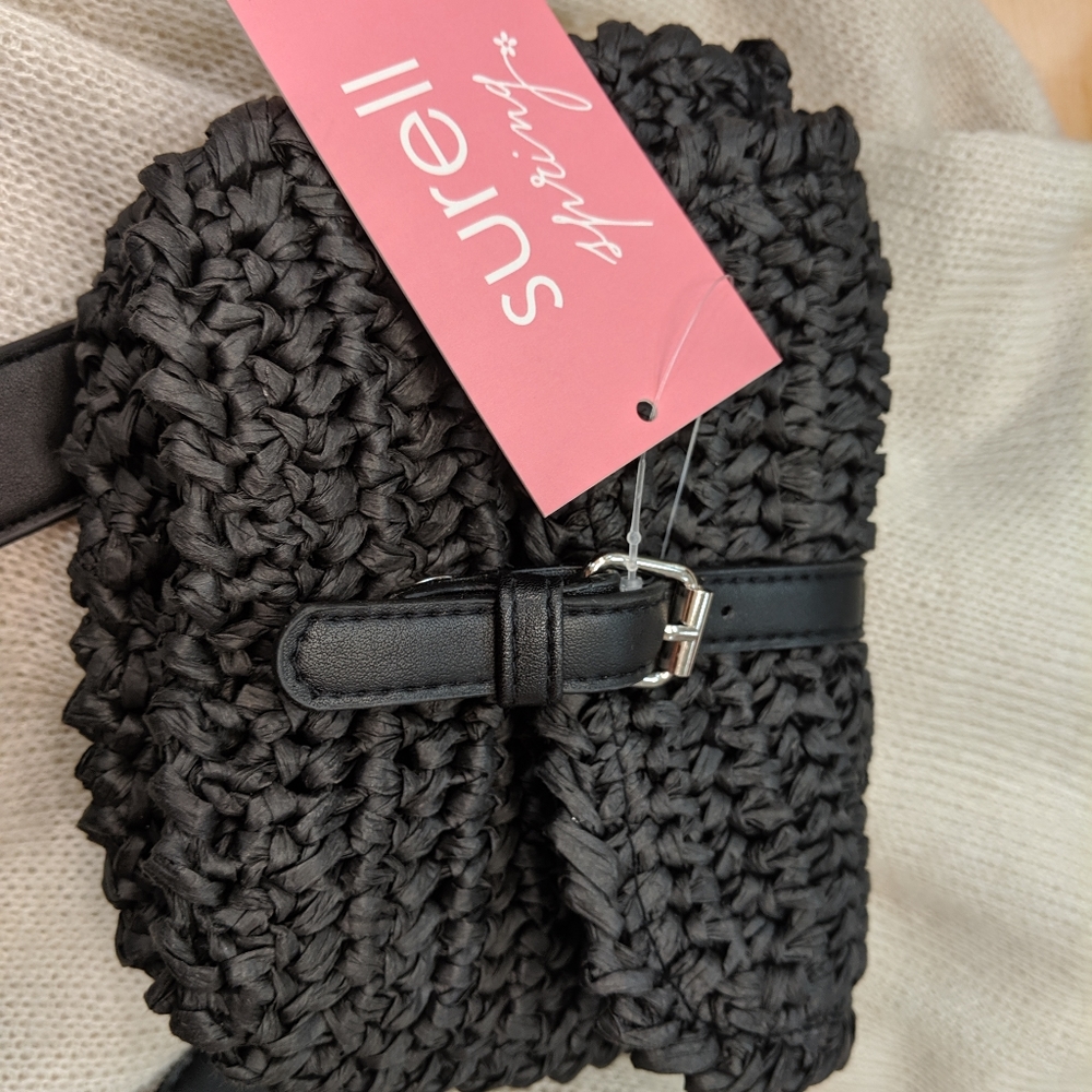 Straw crossbody waistband.aproximately 8 by 6 " .. perfect for night on town..